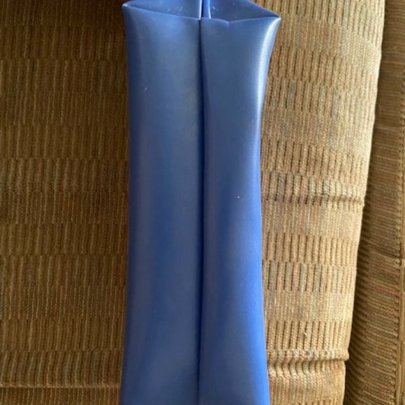 2/$25 Clinique Makeup Cosmetic Bag - Picture 3 of 9